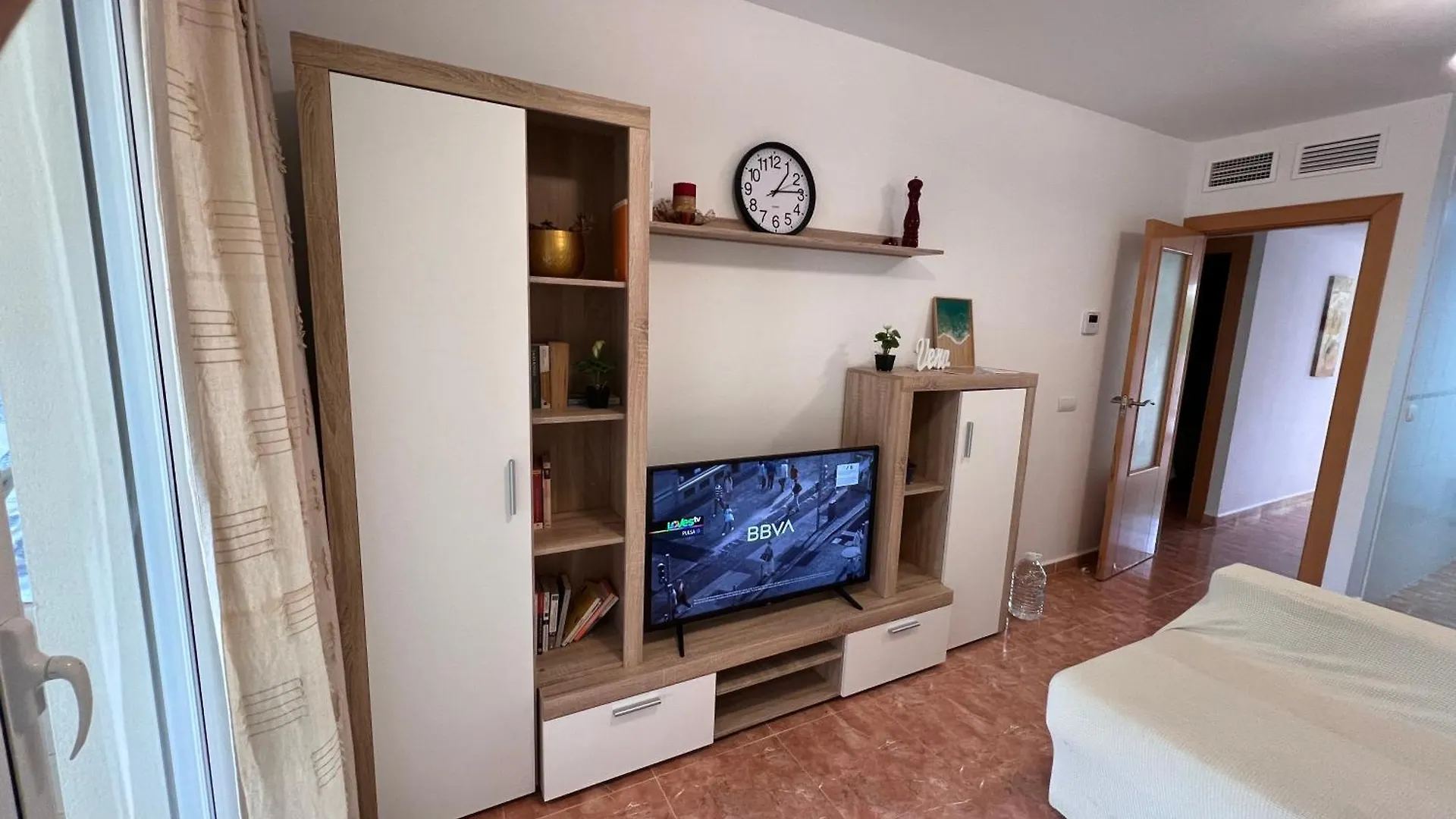 Precioso Bajo Con Jardin En Paraiso De Vera Apartment Spain